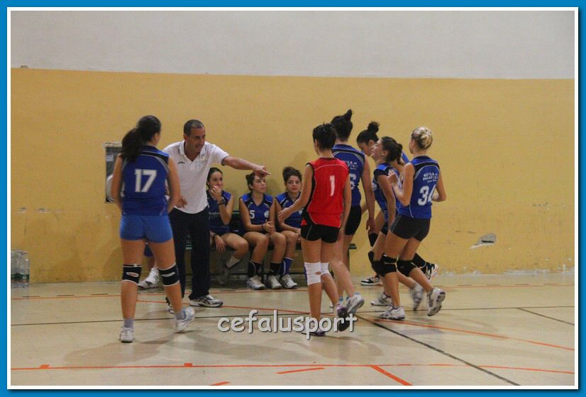 121144 volley 098_tn.jpg